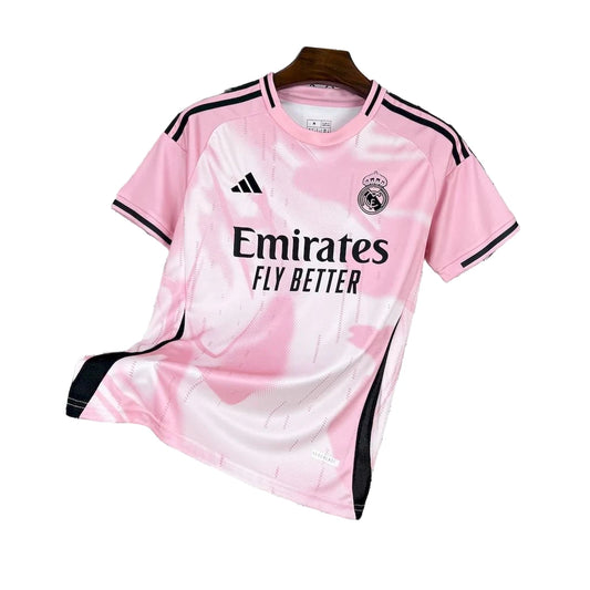 Maillot Réal Madrid concept 2025