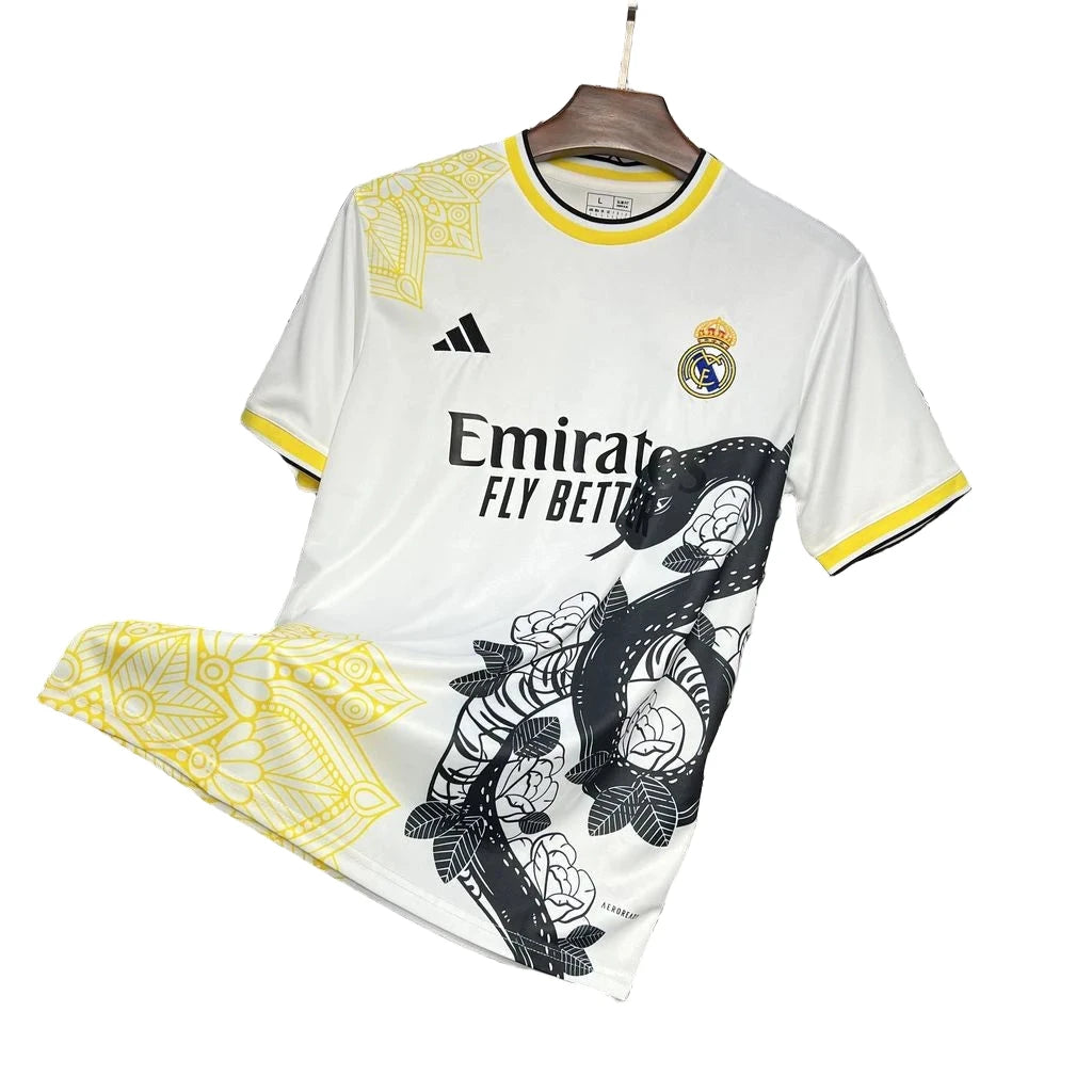 Maillot Real Madri concept 2024 2025