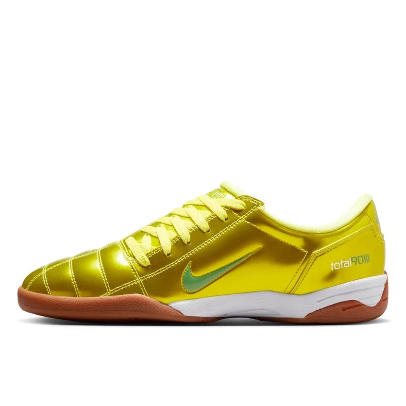 Nike Total 90 gold