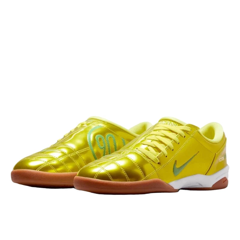 Nike Total 90 gold