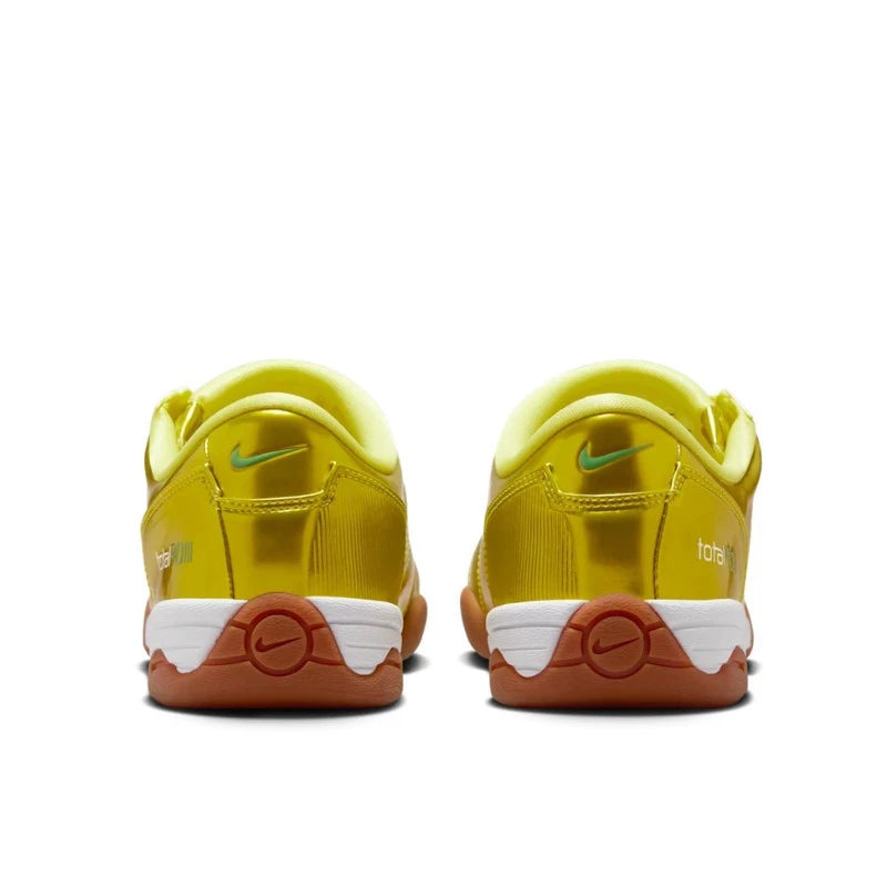 Nike Total 90 gold